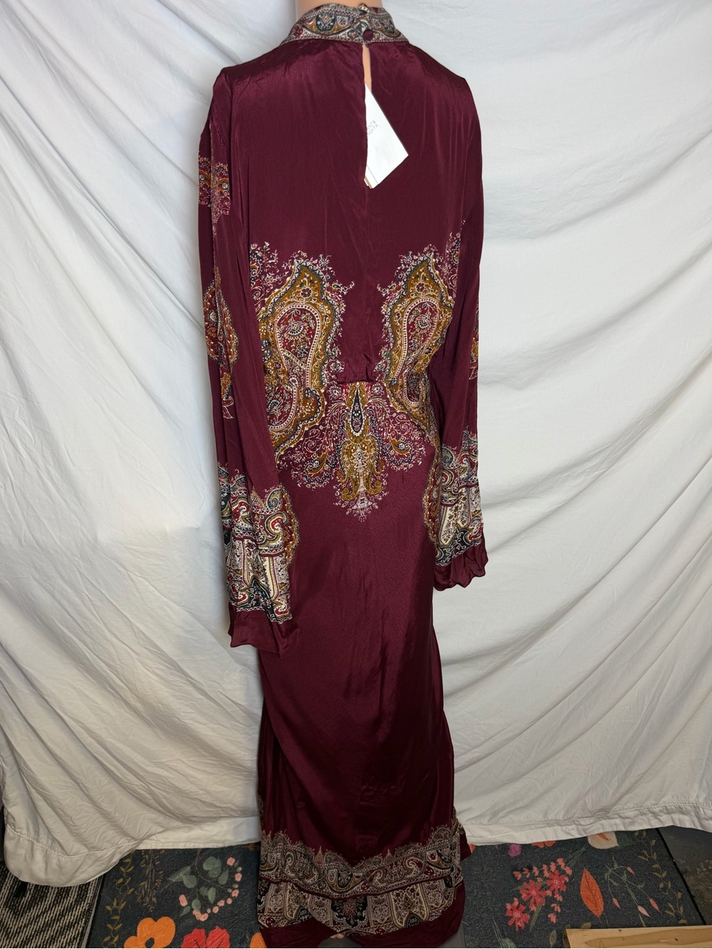 HEMANT AND NANDITA Long Dress in Burgundy red floral long sleeve maxi gown - Picture 5 of 8